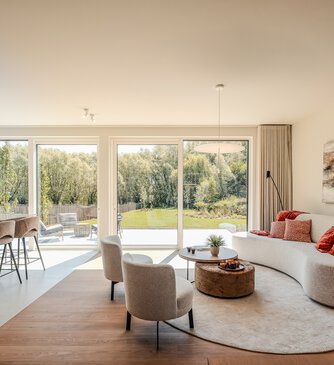 SARA, ODREY, SHEDDA – Private Residence Belgium 280826